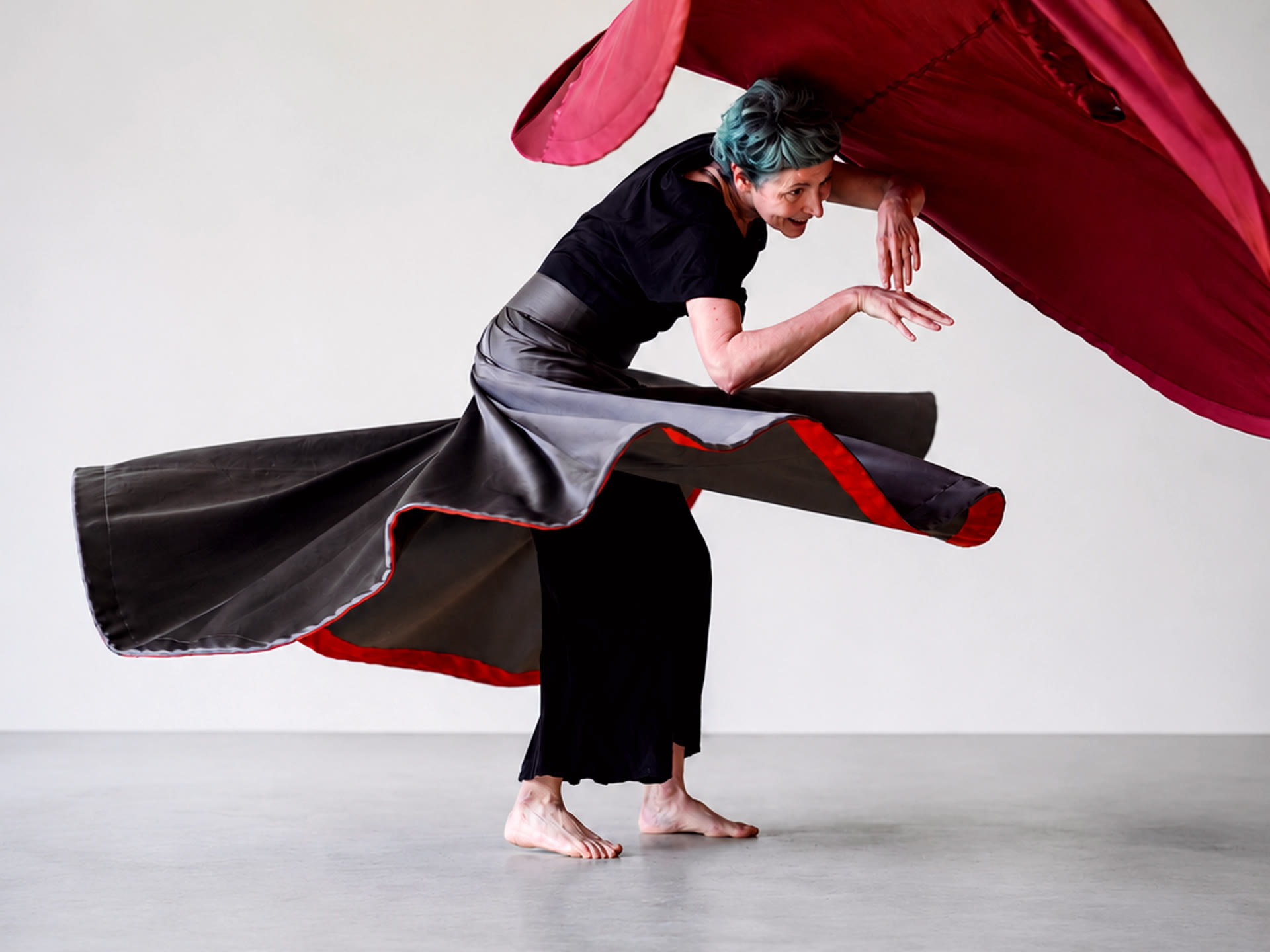 Neuro.Dervish — whirling practice on stage
